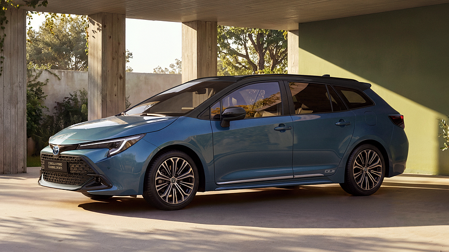 Toyota Corolla продолжает отмечать юбилей: теперь спецверсии появились и в Европе