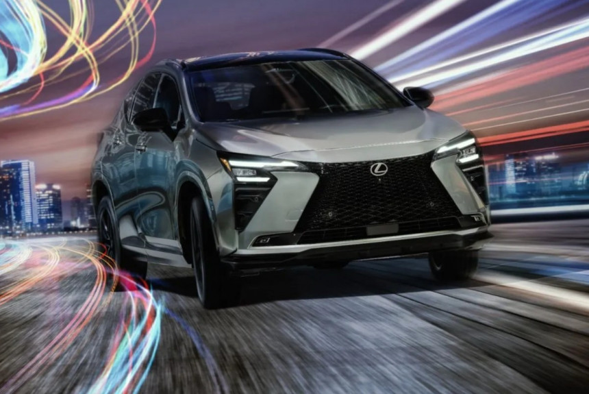 Кроссовер Lexus NX обновился снаружи и внутри Кроссовер Lexus NX обновился снаружи и внутри