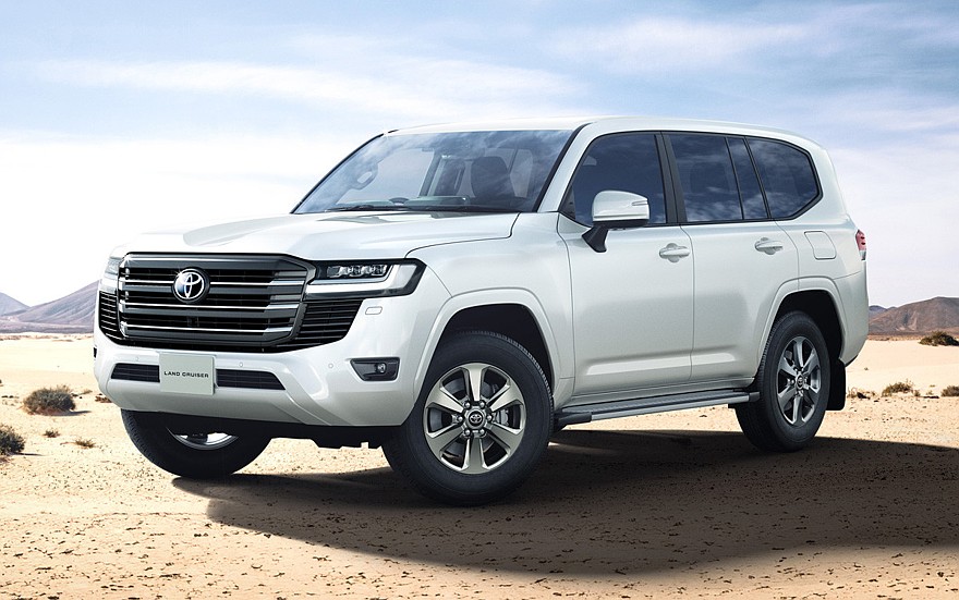 Toyota Land Cruiser 300 получил несколько обновок на домашнем рынке