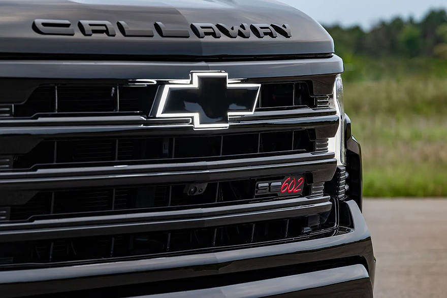 Сообразили на двоих: Callaway и Waldoch сделали уличный масл-трак на базе Chevy Silverado