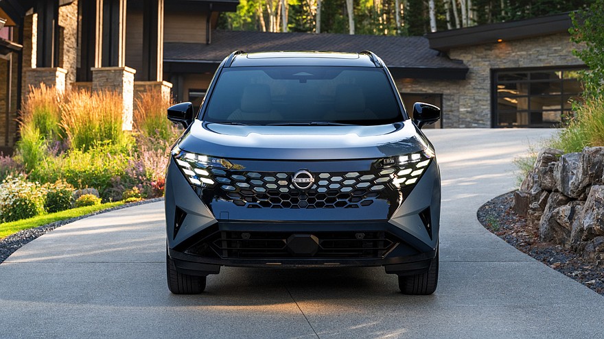 Nissan полностью рассекретил новый гибридный кроссовер Rogue, цены известны