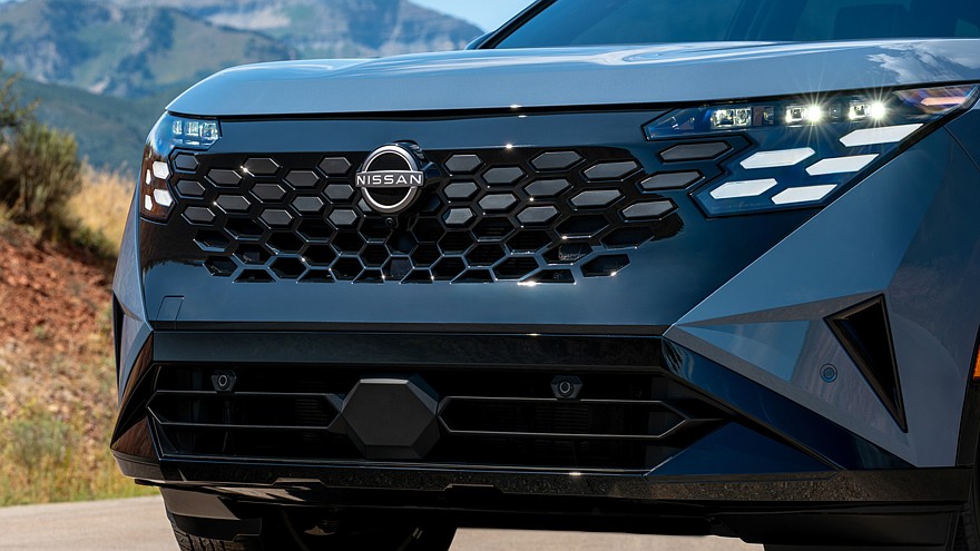 Nissan полностью рассекретил новый гибридный кроссовер Rogue, цены известны