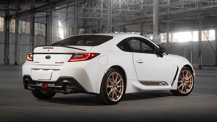 У купе Subaru BRZ и спортседана WRX появились новые спецверсии в США