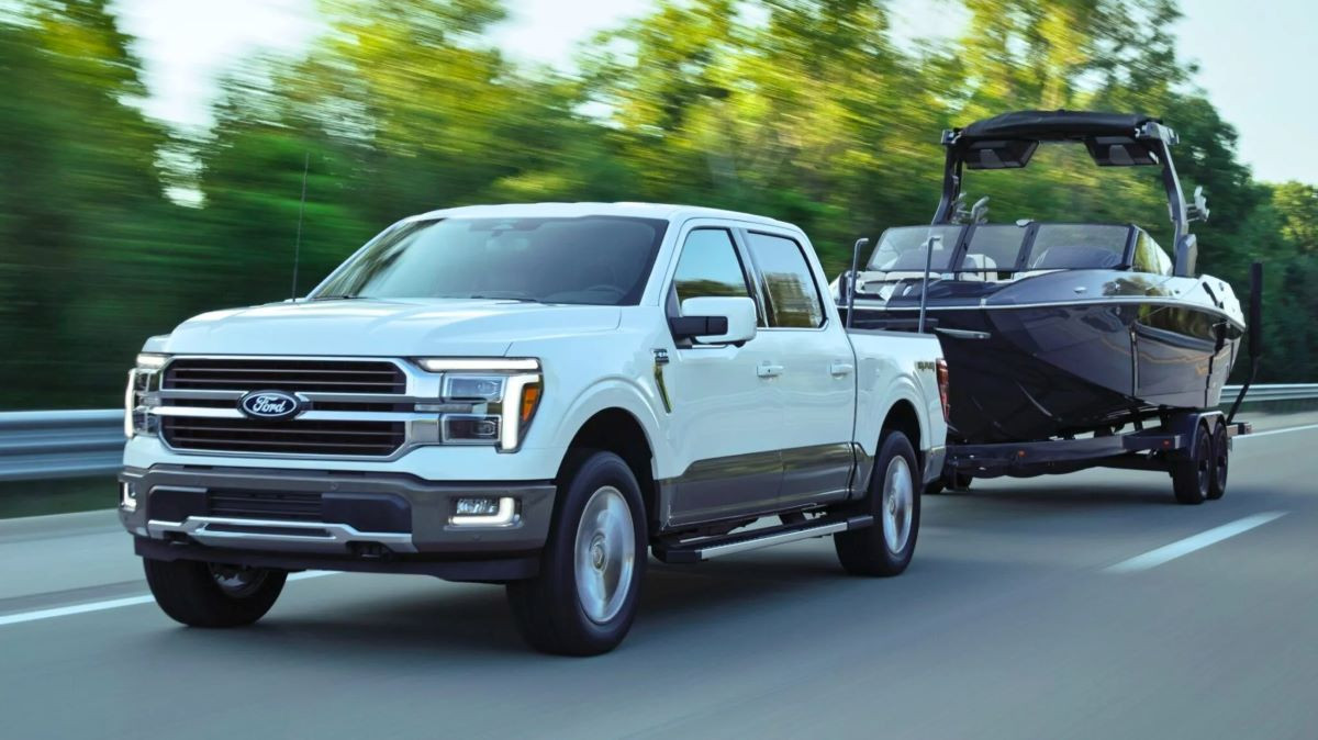 Ford F-150 обрел новый двигатель и модное исполнение