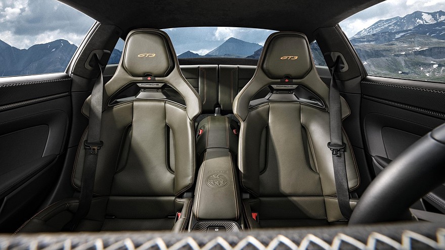 Porsche 911 GT3 Bergsport: спецверсия на «механике» для штурма альпийских серпантинов
