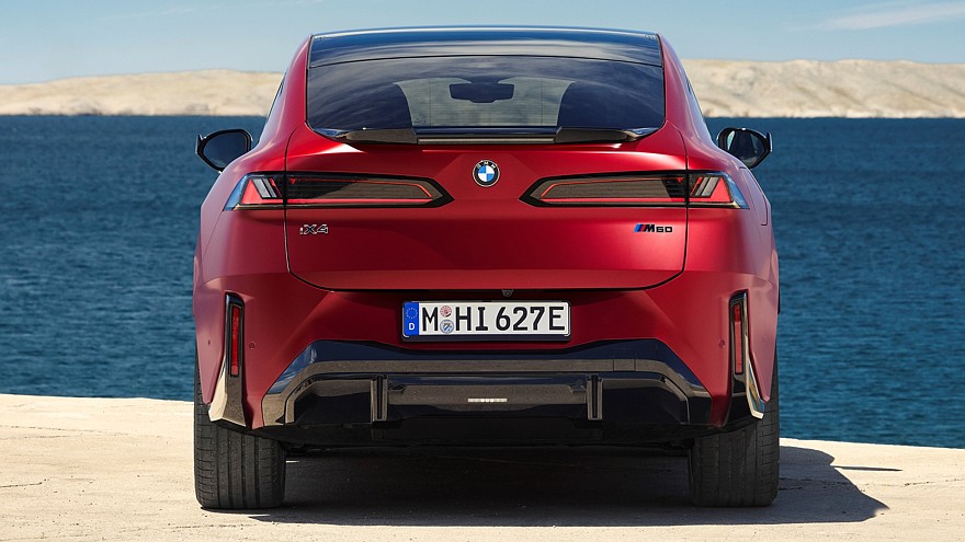Купеобразный кроссовер BMW iX4 пополнил семейство электромобилей Neue Klasse