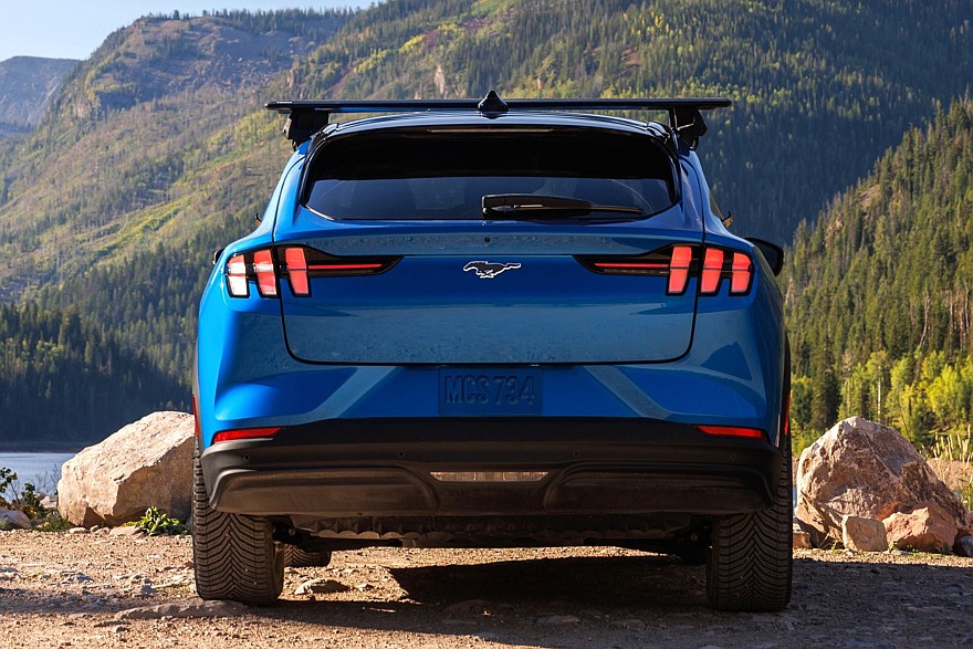 Ford Mustang Mach-E опять модернизирован и обзавёлся приключенческой версией Trail