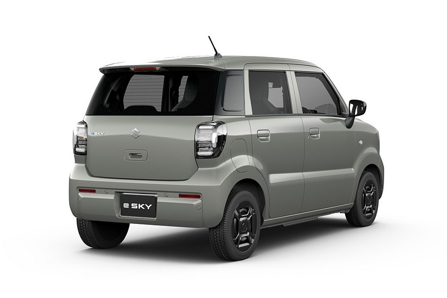 Кроха Suzuki e Sky готов к старту продаж: оснащение и цены