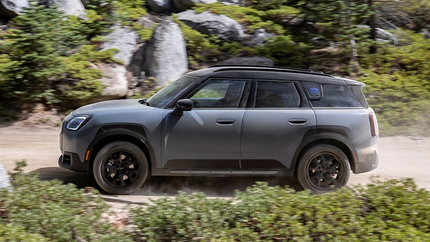 «Неотёсанный деревенщина»: Mini Countryman обзавёлся «оффроудной» версией Untamed