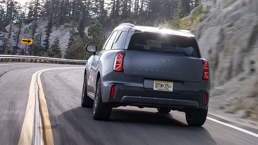 «Неотёсанный деревенщина»: Mini Countryman обзавёлся «оффроудной» версией Untamed