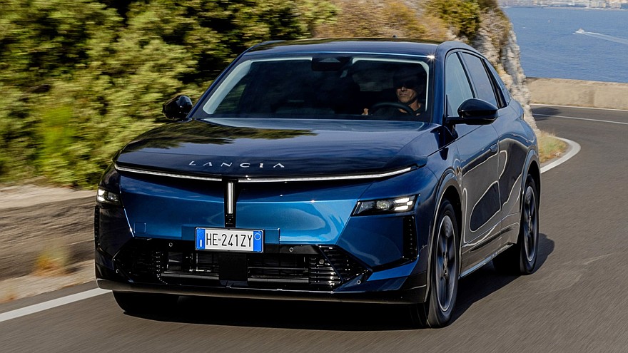Новая Lancia Gamma: старт продаж в Италии, есть полноприводная версия HF Integrale