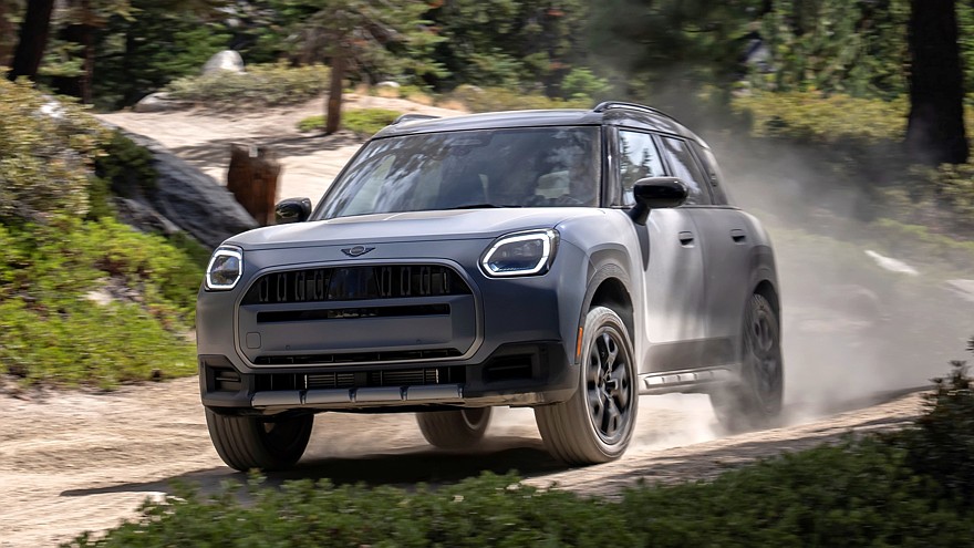 «Неотёсанный деревенщина»: Mini Countryman обзавёлся «оффроудной» версией Untamed