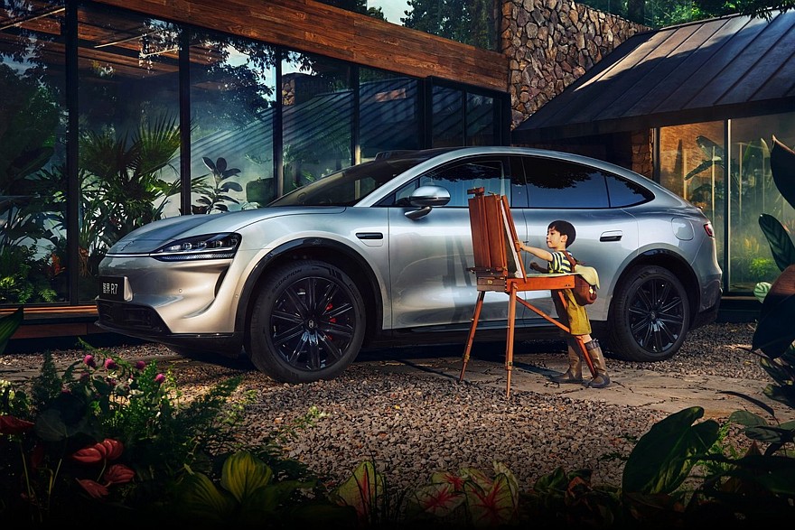 Обновлённый купеобразный Luxeed R7 от Chery и Huawei дебютировал с урезанной гаммой