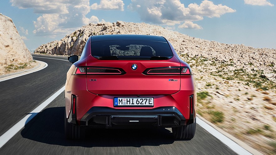 Купеобразный кроссовер BMW iX4 пополнил семейство электромобилей Neue Klasse
