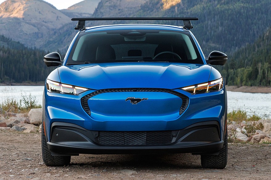 Ford Mustang Mach-E опять модернизирован и обзавёлся приключенческой версией Trail