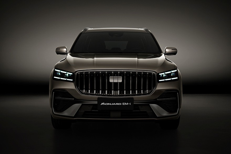 Гибридный Geely Monjaro EM-i с новым салоном едет в Европу