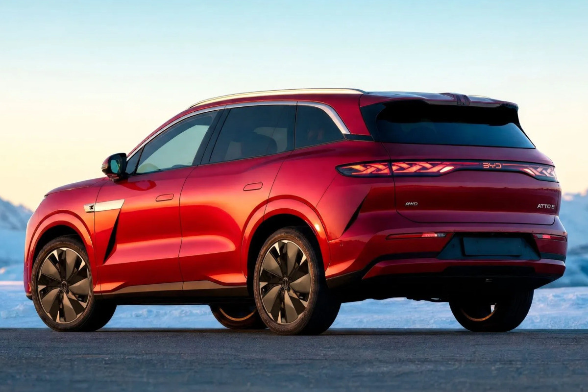BYD Atto 8: флагманский Tang L для Европы и 5 минут на зарядку