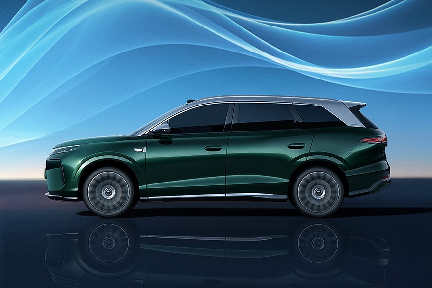 Кроссовер BYD Tang нового поколения получил два варианта оформления салона