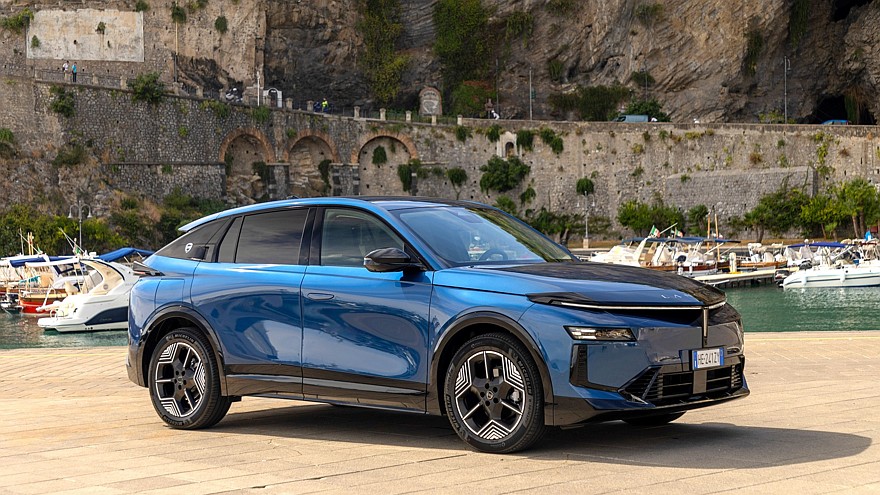 Новая Lancia Gamma: старт продаж в Италии, есть полноприводная версия HF Integrale