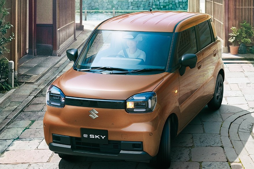 Кроха Suzuki e Sky готов к старту продаж: оснащение и цены