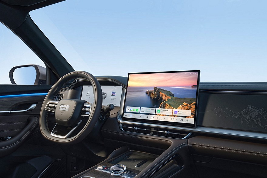 Гибридный Geely Monjaro EM-i с новым салоном едет в Европу