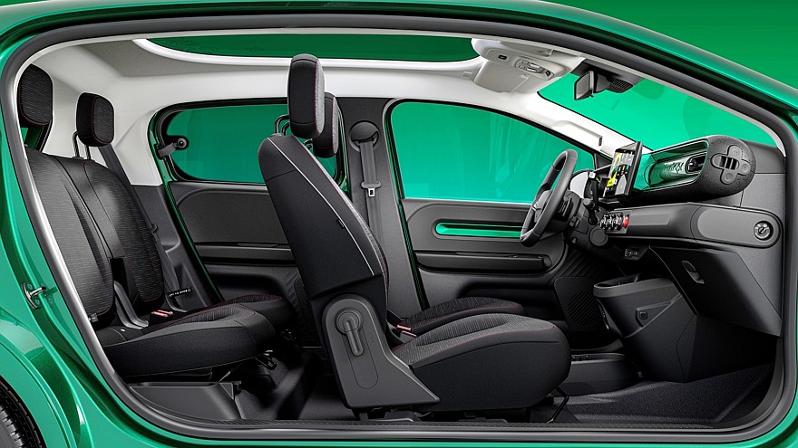 Новый Renault Twingo обрёл необычную панорамную крышу в форме картофелины