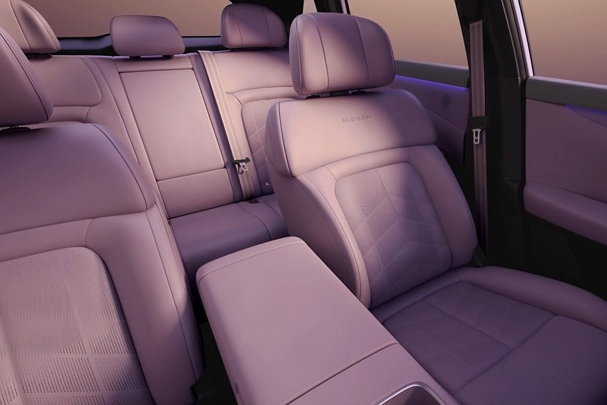Младший кроссовер Nissan NX7 показал свой интерьер